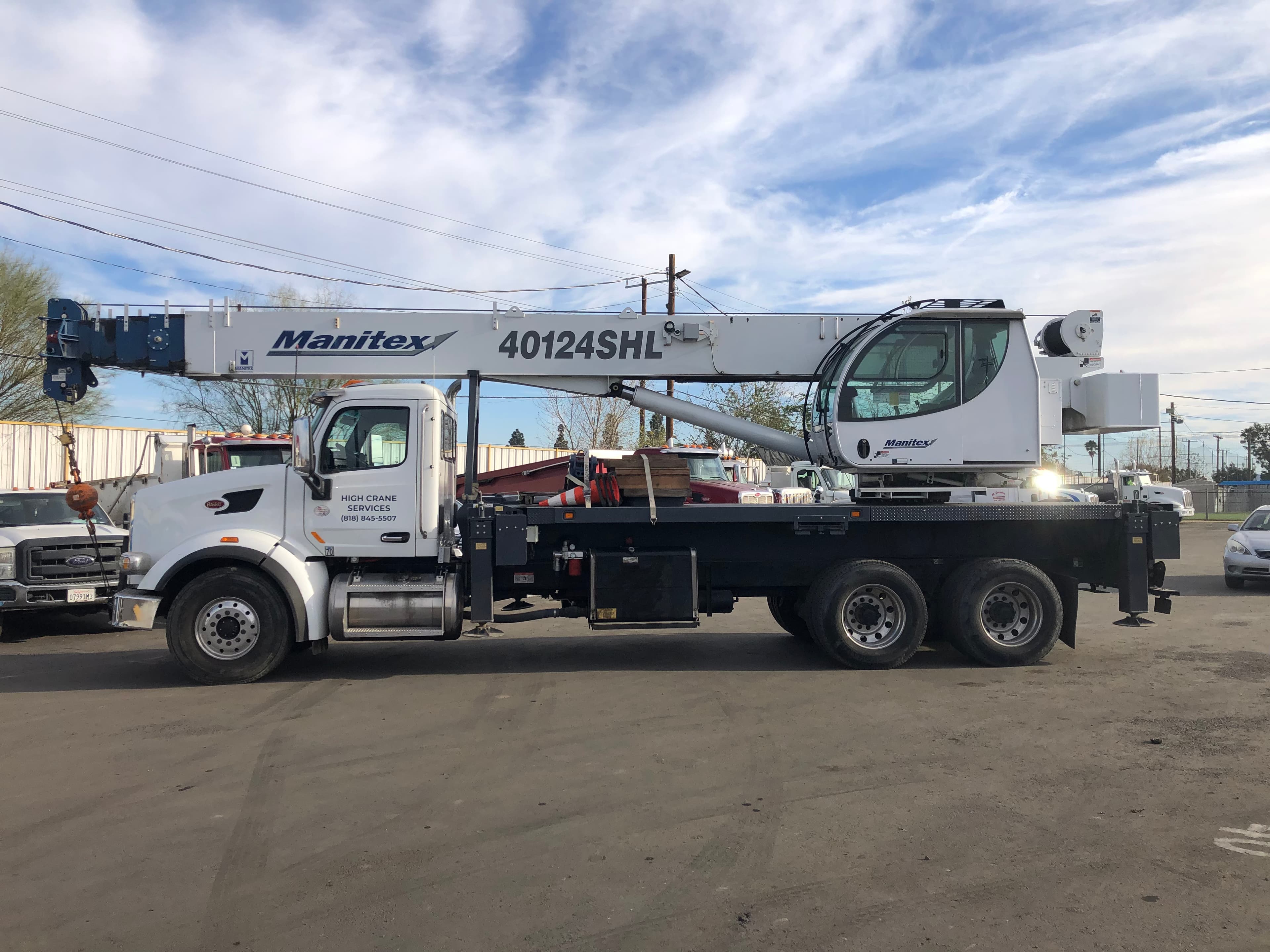 Professional Crane Services in Los Angeles - 40-ton Manitex Crane
